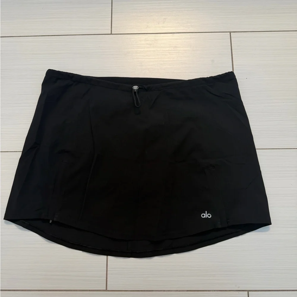 ALO Yoga Black Athletic Skort
